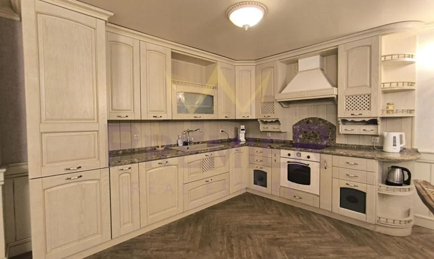 Тристаен дизайнерски апартамент Св.Константин и Елена - - снимка 4 - Имоти Премиер