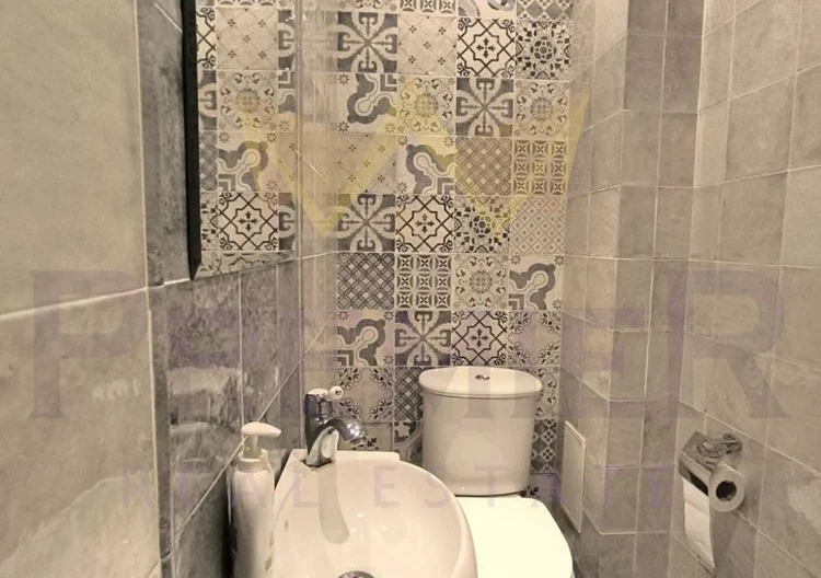 Тристаен дизайнерски апартамент Св.Константин и Елена - - снимка 8 - Имоти Премиер