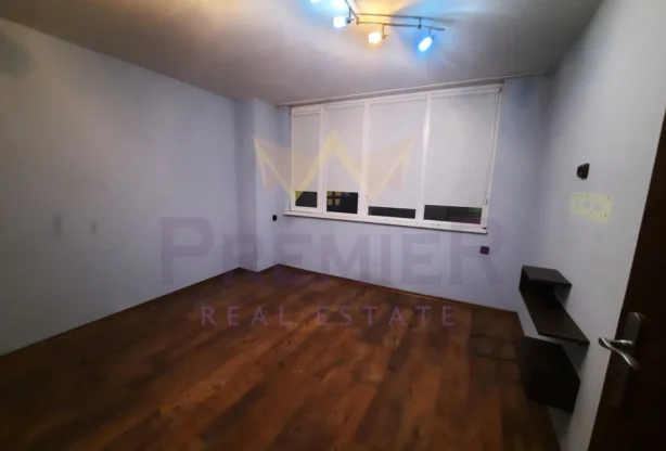 Агенция за недвижими имоти - Имоти Премиер - имот - 827767, Цена: 60000 EUR