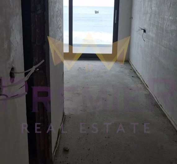 Тристаен лукс на първа линия -  - снимка 9 - Имоти Премиер