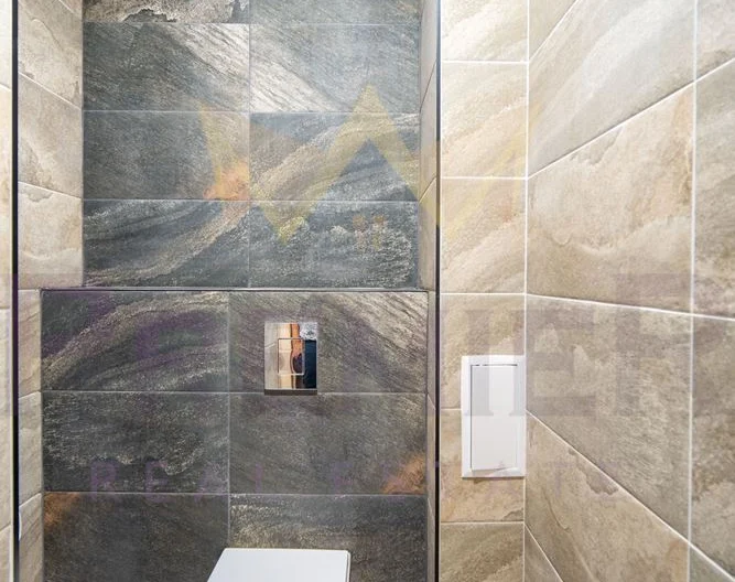 Тристаен луксозно обзаведен апартамент с морска панорама в град Балчик! -  - снимка 22 - Имоти Премиер