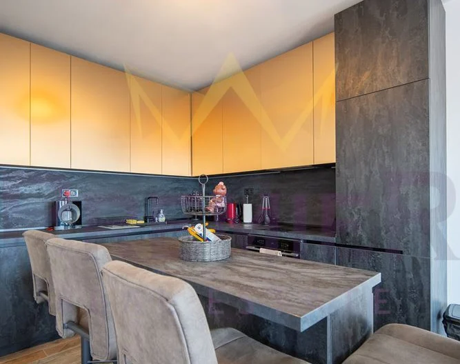 Тристаен луксозно обзаведен апартамент с морска панорама в град Балчик! -  - снимка 5 - Имоти Премиер