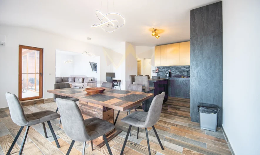 Тристаен луксозно обзаведен апартамент с морска панорама в град Балчик! -  - снимка 9 - Имоти Премиер