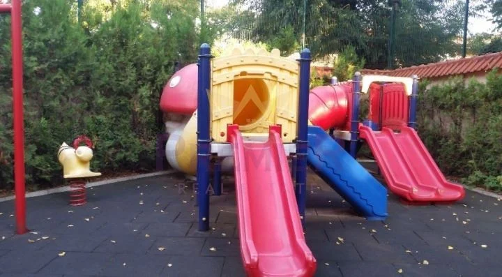 Тристаен мезонет в кв. Бояна -  - снимка 8 - Имоти Премиер