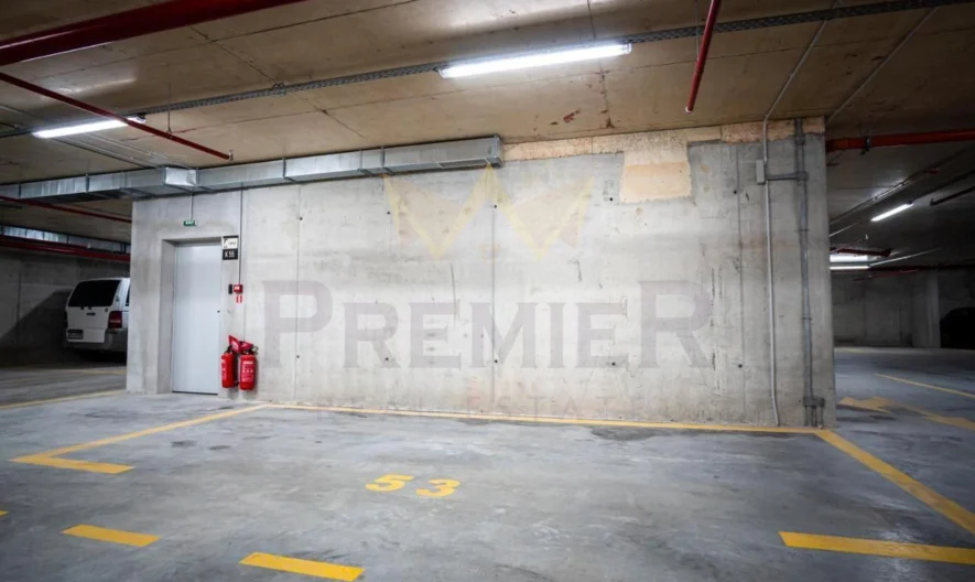 ТРИСТАЕН МОДЕРНО ОБЗАВЕДЕН АПАРТАМЕНТ -  - снимка 16 - Имоти Премиер