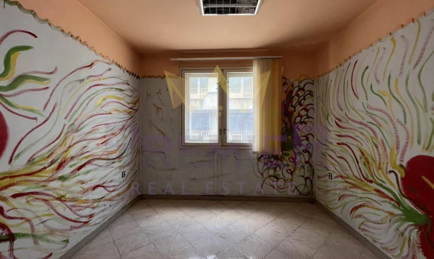 Тристаен на метри от Първо РПУ -  - снимка 2 - Имоти Премиер