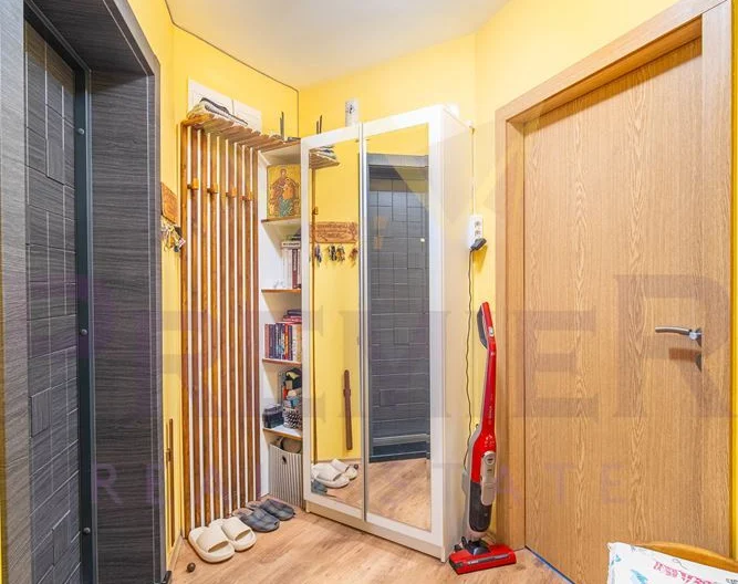 Тристаен напълно обзаведен във Виница  с дневен тракт над 33кв.м. -  - снимка 9 - Имоти Премиер