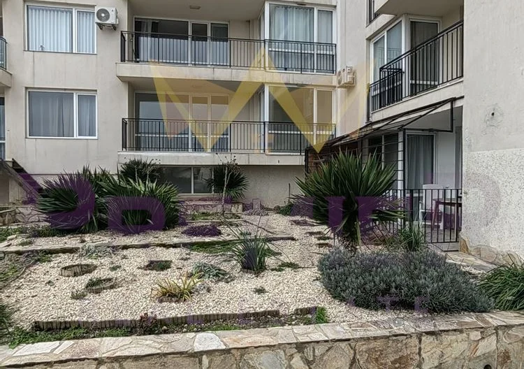 Тристаен обзаведен апартамент гр.Бяла -  - снимка 27 - Имоти Премиер