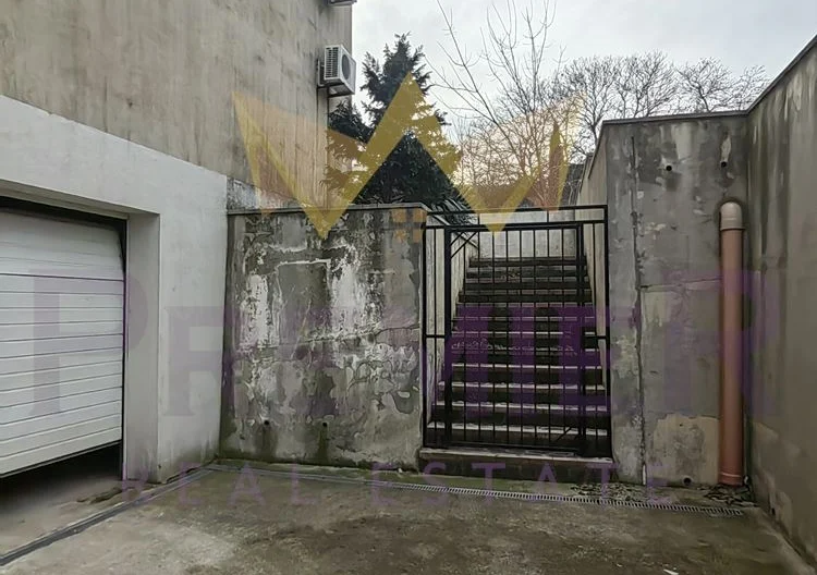 Тристаен обзаведен апартамент гр.Бяла -  - снимка 35 - Имоти Премиер