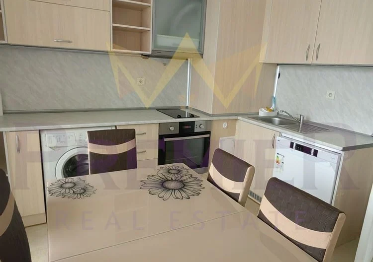 Тристаен обзаведен апартамент гр.Бяла -  - снимка 7 - Имоти Премиер