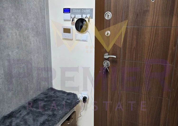 Тристаен обзаведен апартамент, кв Бриз -  - снимка 11 - Имоти Премиер