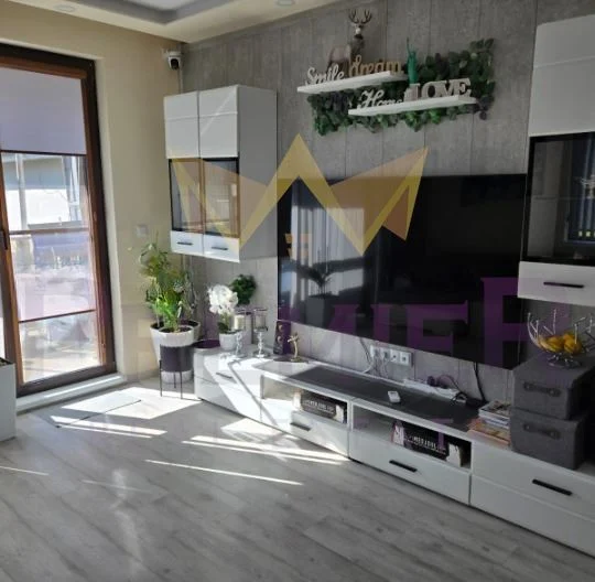 Тристаен обзаведен апартамент, кв Бриз -  - снимка 4 - Имоти Премиер