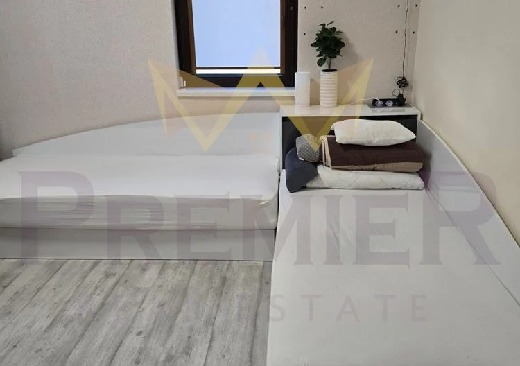 Тристаен обзаведен апартамент, кв Бриз -  - снимка 8 - Имоти Премиер