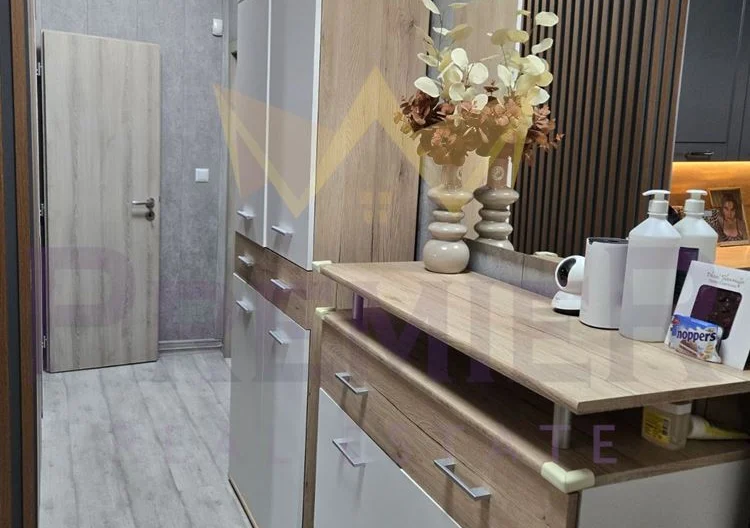 Тристаен обзаведен апартамент, кв Бриз -  - снимка 9 - Имоти Премиер