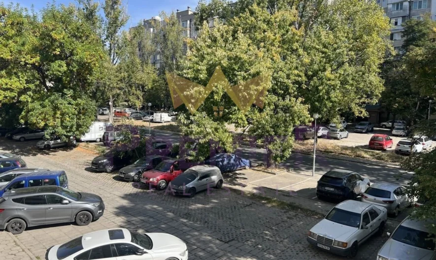 Тристаен обзаведен апартамент в кв. Христо Смирненски, гр. Пловдив - - снимка 11 - Имоти Премиер