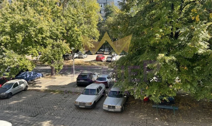 Тристаен обзаведен апартамент в кв. Христо Смирненски, гр. Пловдив - - снимка 12 - Имоти Премиер
