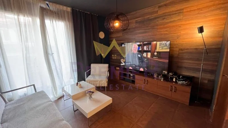 Тристаен обзаведен апартамент в кв.Бояна - - снимка 6 - Имоти Премиер