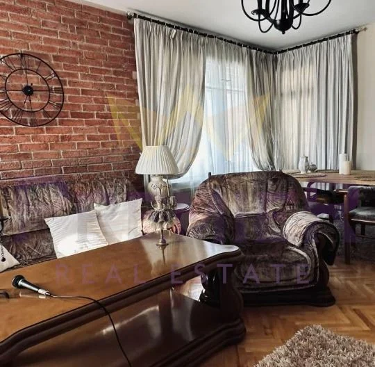 Тристаен обзаведен  апартамент в кв.Гео Милев -  - снимка 2 - Имоти Премиер