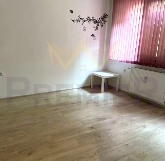 Тристаен обзаведен апартамент в кв.Иван Вазов -  - снимка 10 - Имоти Премиер