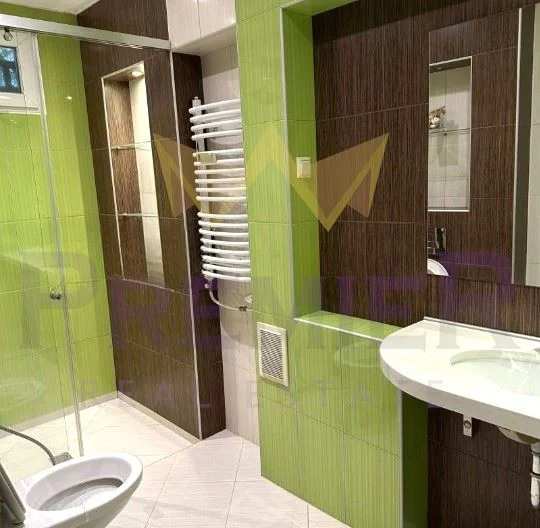 Тристаен обзаведен апартамент в кв.Иван Вазов -  - снимка 12 - Имоти Премиер