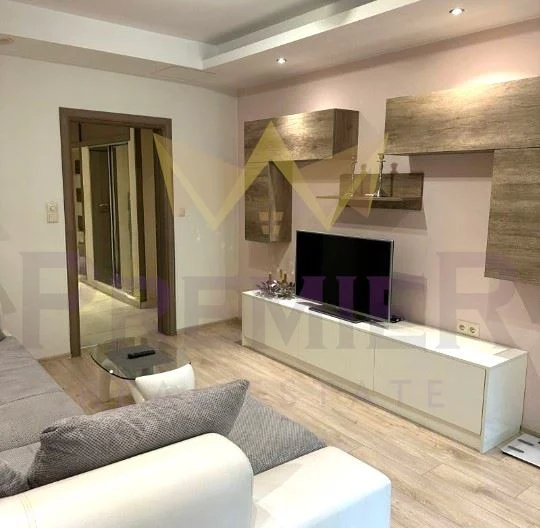 Тристаен обзаведен апартамент в кв.Иван Вазов -  - снимка 3 - Имоти Премиер