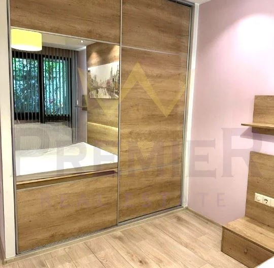 Тристаен обзаведен апартамент в кв.Иван Вазов -  - снимка 8 - Имоти Премиер