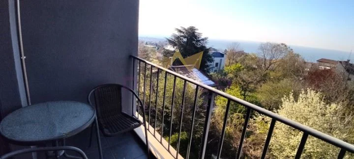 ТРИСТАЕН ОБЗАВЕДЕН АПАРТАМЕНТ в м-т Траката -  - снимка 11 - Имоти Премиер