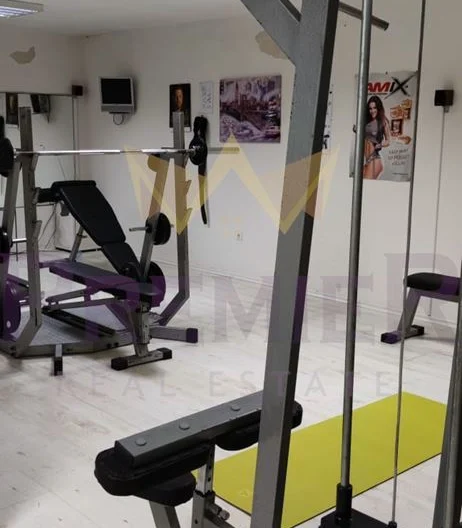 ТРИСТАЕН ОБЗАВЕДЕН АПАРТАМЕНТ в м-т Траката -  - снимка 9 - Имоти Премиер