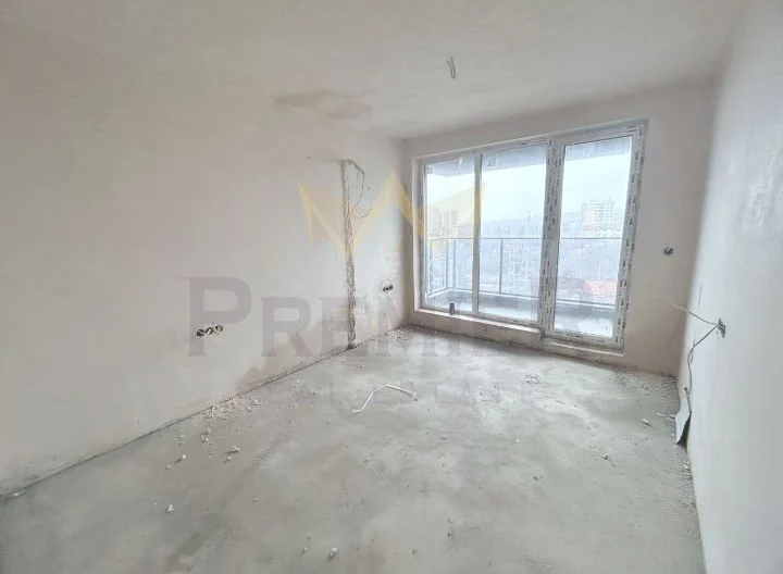 ТРИСТАЕН ПАНОРАМЕН АПАРТАМЕНТ В ЛЕВСКИ - - снимка 3 - Имоти Премиер