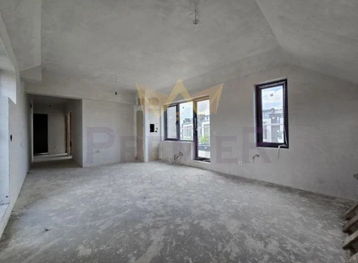 Тристаен пентхаус в кв. Левски В - - снимка 1 - Имоти Премиер