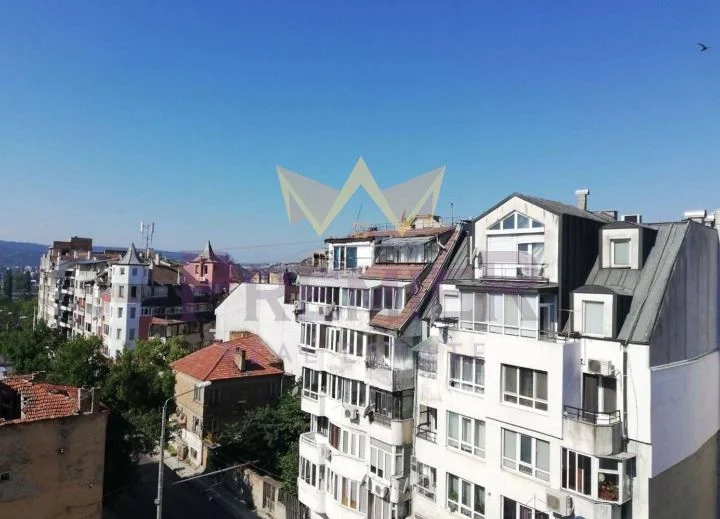 ТРИСТАЕН ПОЛУОБЗАВЕДЕН АПАРТАМЕНТ, ЦЕНТЪР -  - снимка 16 - Имоти Премиер