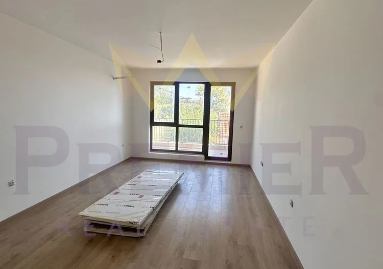 Тристаен просторен апартамент Бриз - - снимка 9 - Имоти Премиер