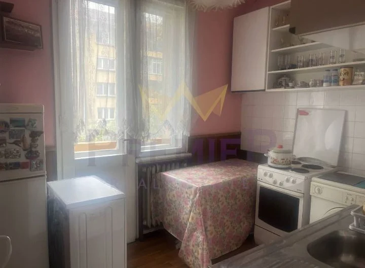 Тристаен просторен апартамент в Центъра на София -  - снимка 5 - Имоти Премиер