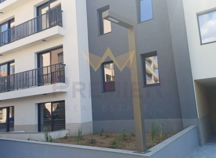 ТРИСТАЕН ПРОСТОРЕН АПАРТАМЕНТ В ЗАВЪРШЕНА СГРАДА С АКТ 16 – кв. ВИНИЦА -  - снимка 9 - Имоти Премиер