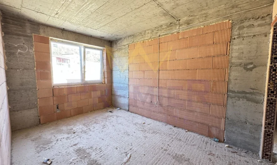 ТРИСТАЕН С ДВЕ ПАРКОМЕСТА – ВИНИЦА - - снимка 4 - Имоти Премиер