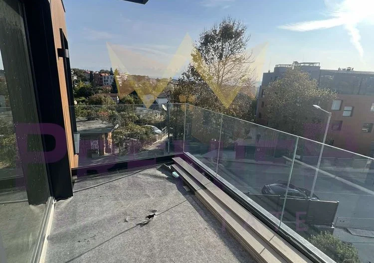 ТРИСТАЕН с изключителна морска панорама - - снимка 12 - Имоти Премиер