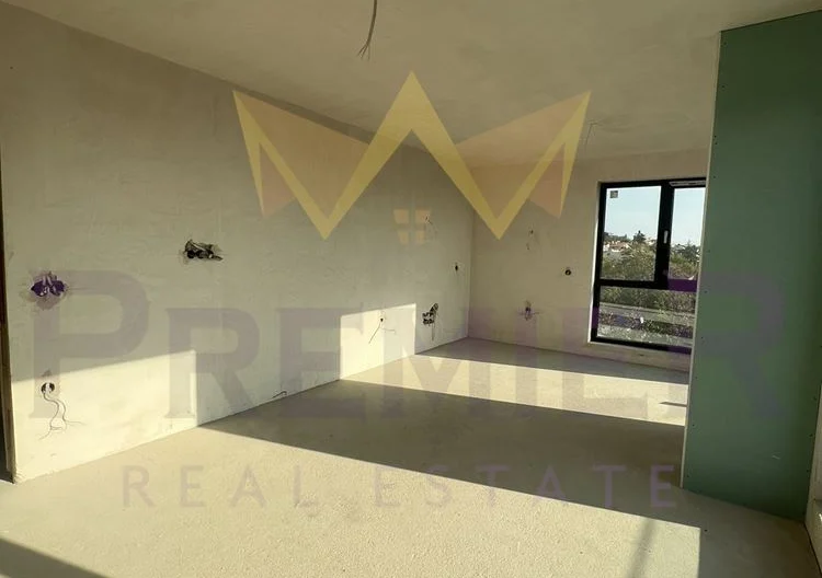 ТРИСТАЕН с изключителна морска панорама - - снимка 3 - Имоти Премиер