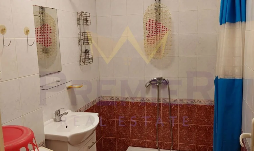 ТРИСТАЕН С КЛИМАТИК И ТВ ВЪВ ВСЯКА СТАЯ - - снимка 10 - Имоти Премиер