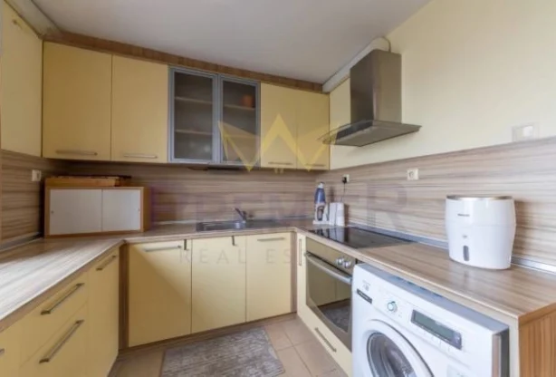 Тристаен Център - - снимка 2 - Имоти Премиер