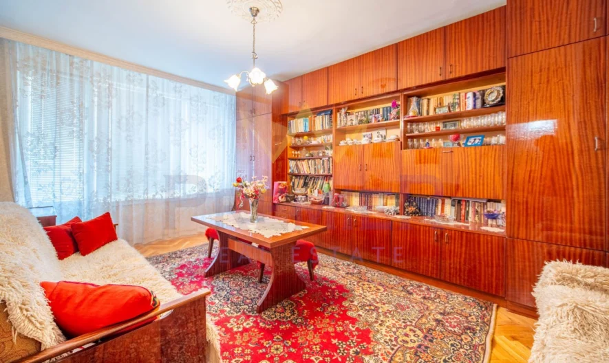 Тристаен тухлен апартамент с нескриваема морска гледка кв. Чайка - - снимка 3 - Имоти Премиер