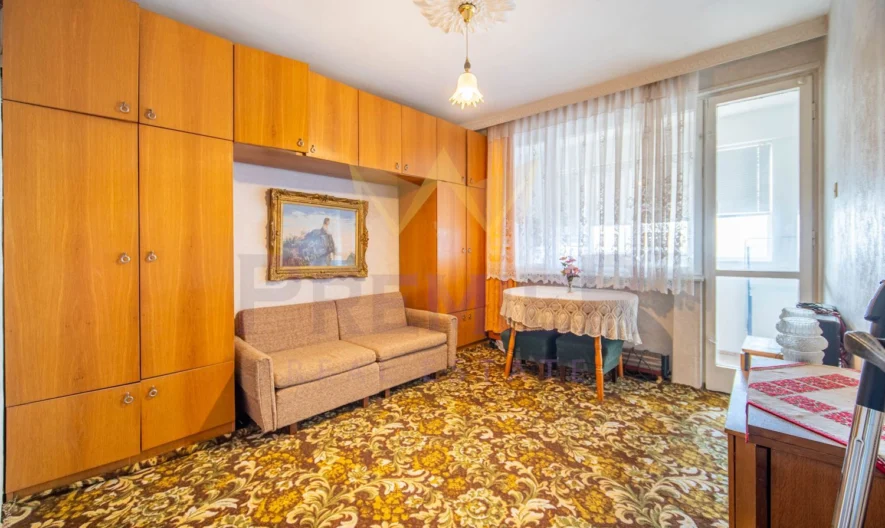 Тристаен тухлен апартамент с нескриваема морска гледка кв. Чайка - - снимка 5 - Имоти Премиер