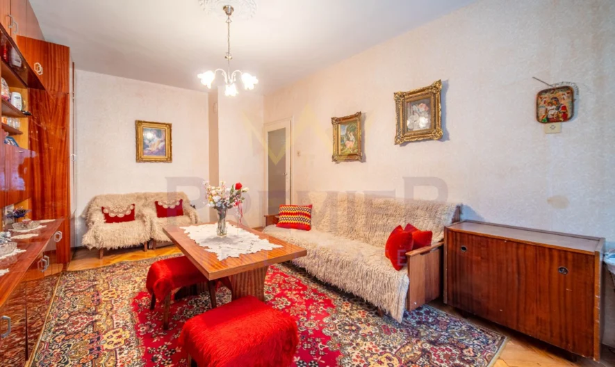 Тристаен тухлен апартамент с нескриваема морска гледка кв. Чайка - - снимка 9 - Имоти Премиер