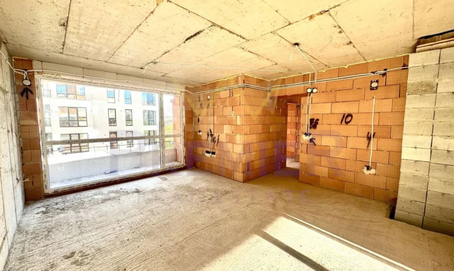 Тристаен тухлен до Парк Възраждане - - снимка 1 - Имоти Премиер