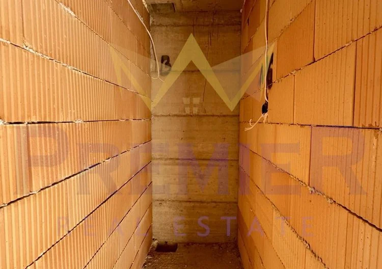 Тристаен тухлен до Парк Възраждане - - снимка 12 - Имоти Премиер