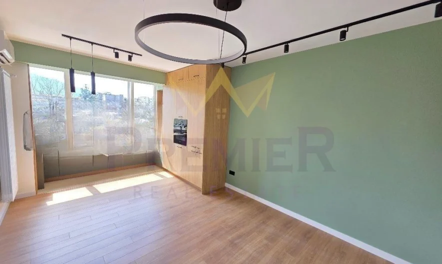 Тристаен в кв. Красно Село -  - снимка 3 - Имоти Премиер