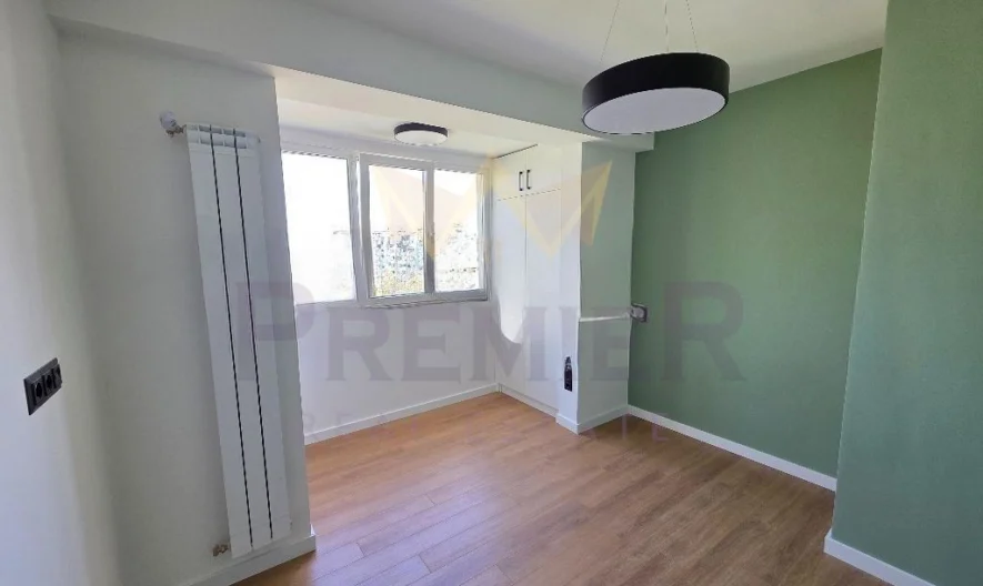 Тристаен в кв. Красно Село -  - снимка 5 - Имоти Премиер