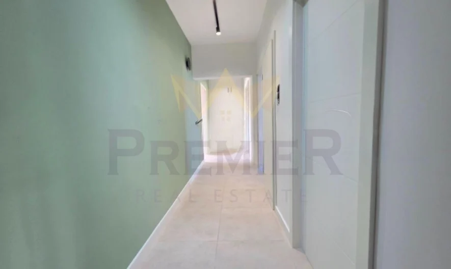 Тристаен в кв. Красно Село -  - снимка 8 - Имоти Премиер