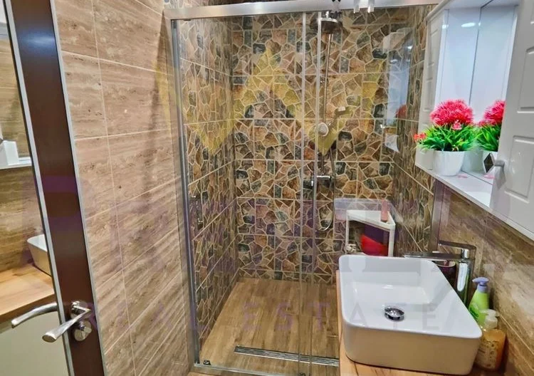 Тристаен в кв. Кръстова Вада -  - снимка 11 - Имоти Премиер