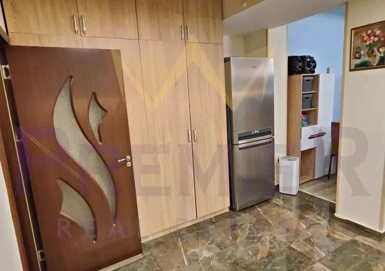 Тристаен в кв. Кръстова Вада -  - снимка 4 - Имоти Премиер