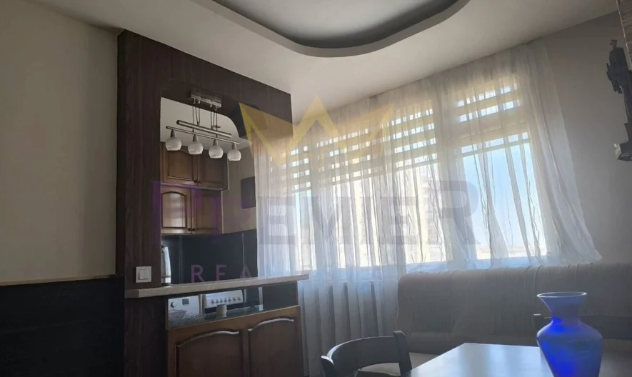 Тристаен в кв. Медицинска академия -  - снимка 2 - Имоти Премиер